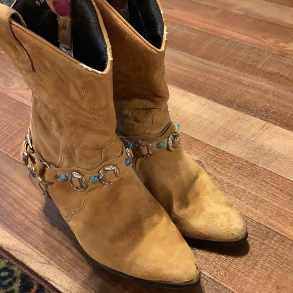 Dingo tan colored western boots size 6M - Picture 10 of 15
